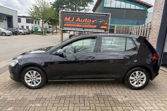Volkswagen Golf (2013) thumbnail 6