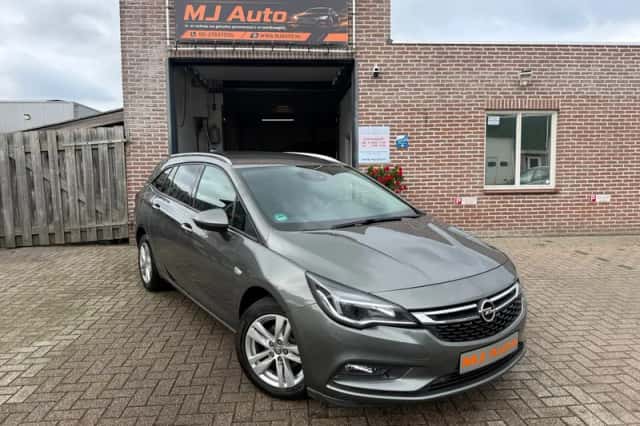 Opel Astra (2017) thumbnail 1