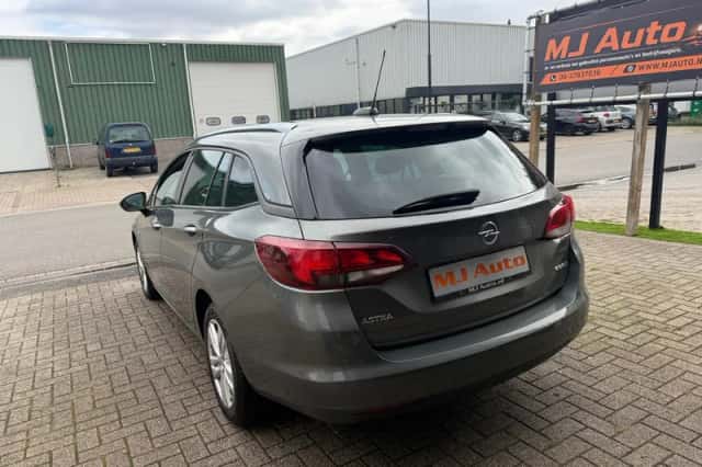Opel Astra (2017) thumbnail 5