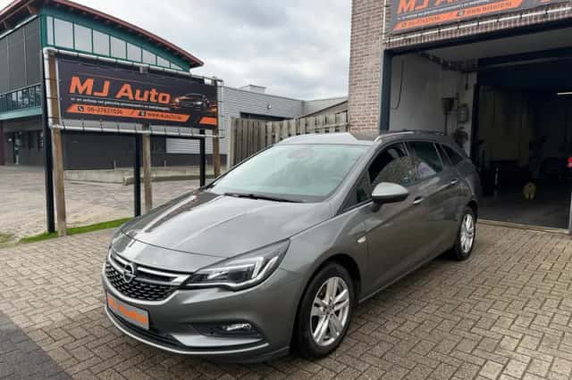 Opel Astra (2017) thumbnail 6