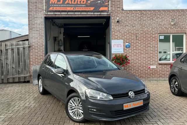 Volkswagen Golf (2014) thumbnail 1