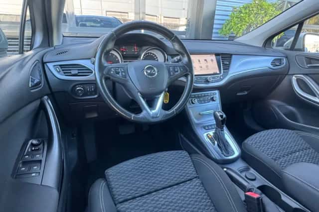 Opel Astra (2017) thumbnail 2