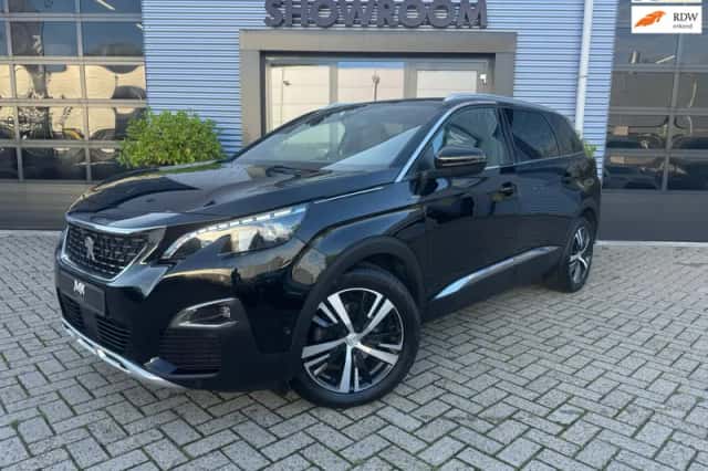 Peugeot 5008 (2019) thumbnail 1