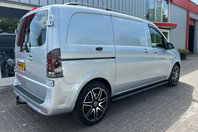 Mercedes-Benz Vito (2024) thumbnail 4