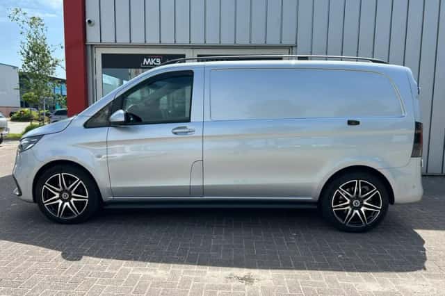 Mercedes-Benz Vito (2024) thumbnail 5
