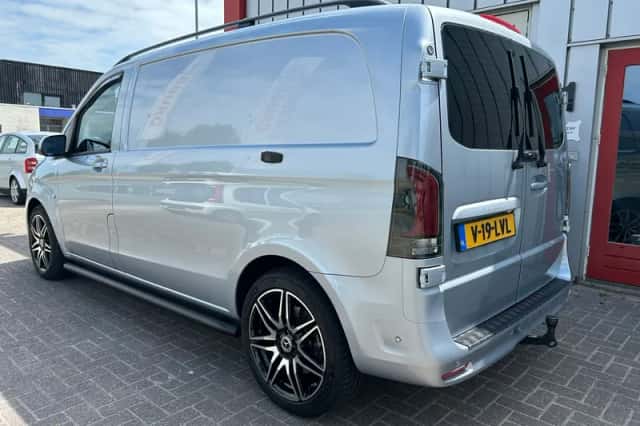 Mercedes-Benz Vito (2024) thumbnail 6
