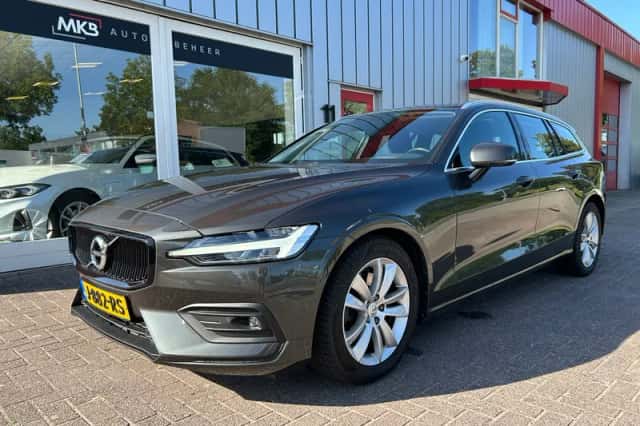Volvo V60 (2020) thumbnail 3