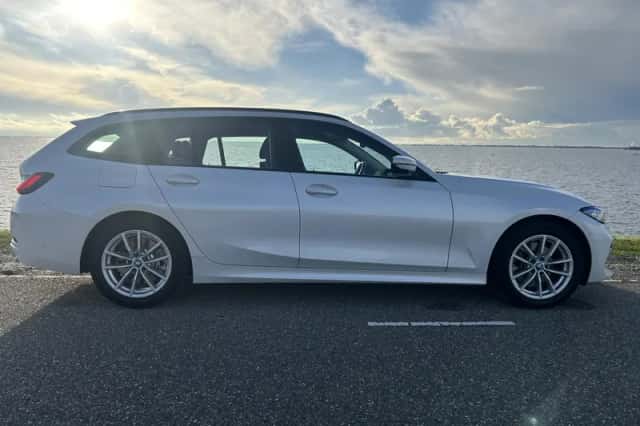 BMW 3-Serie (2023) thumbnail 5