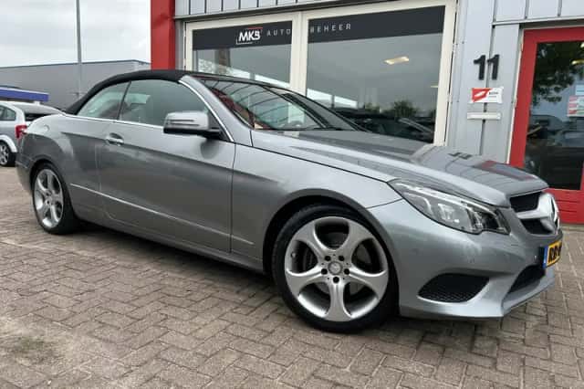 Mercedes-Benz E-Klasse (2015) thumbnail 2