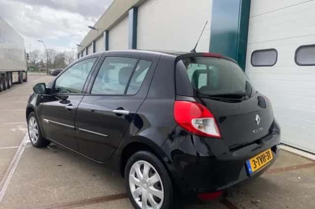 Renault Clio (2012) thumbnail 2