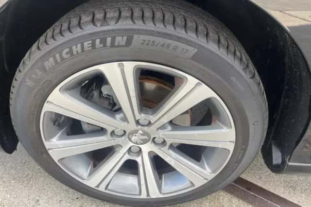 Peugeot 308 (2013) thumbnail 4