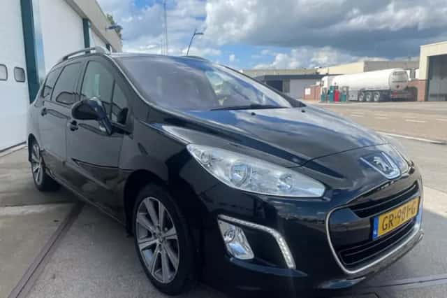 Peugeot 308 (2013) thumbnail 6