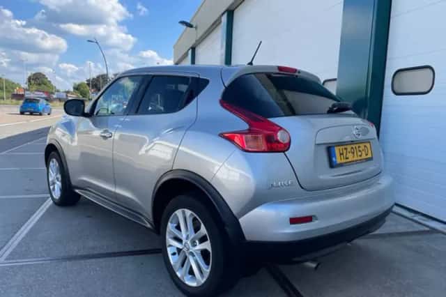 Nissan Juke (2011) thumbnail 2