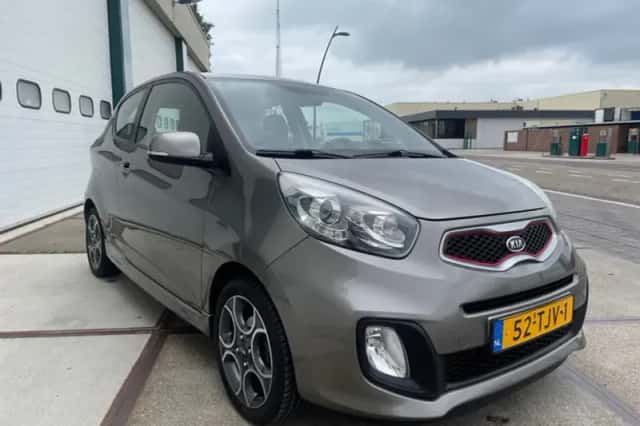 Kia Picanto (2012) thumbnail 6