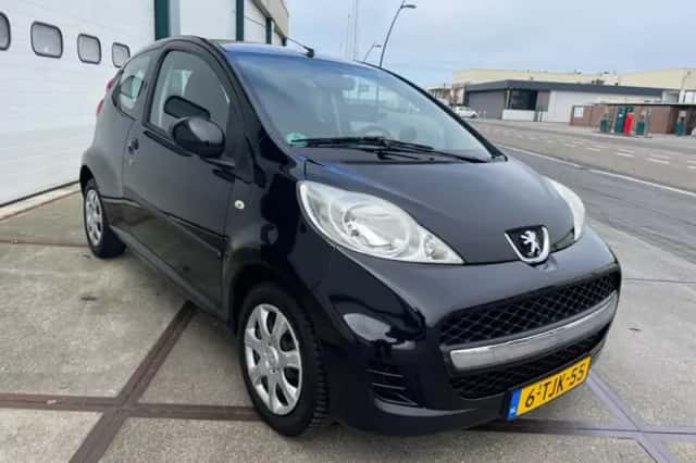 Peugeot 107 (2009) thumbnail 5