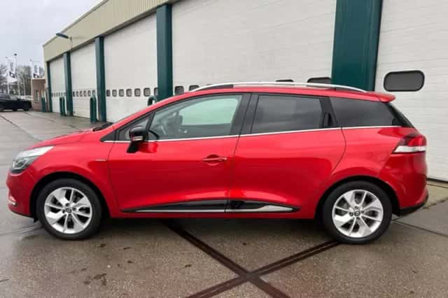 Renault Clio (2017) thumbnail 3