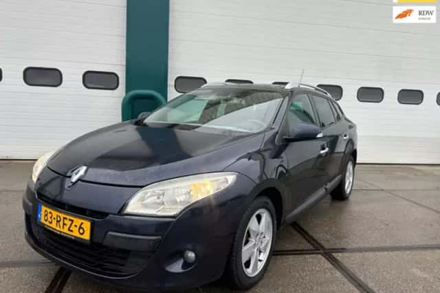 Renault Mégane (2011) thumbnail 1