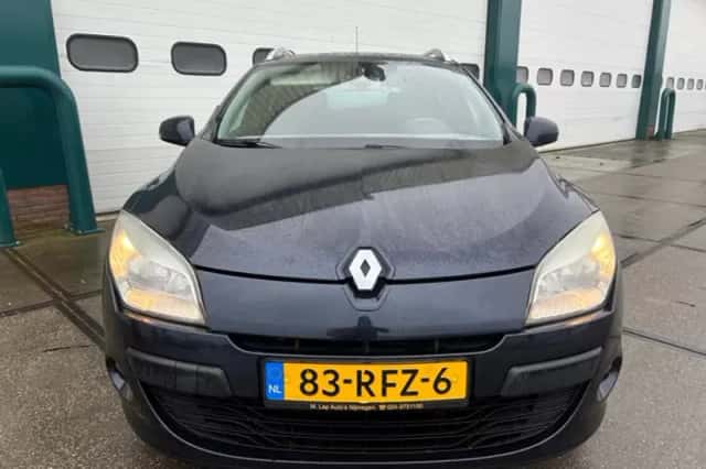 Renault Mégane (2011) thumbnail 4