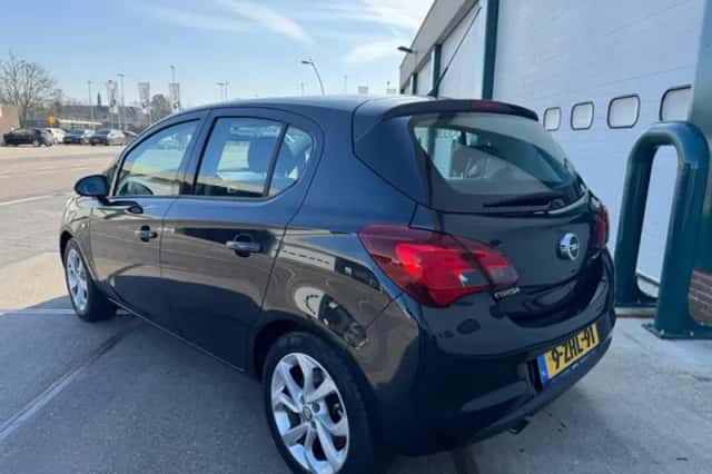 Opel Corsa (2015) thumbnail 2