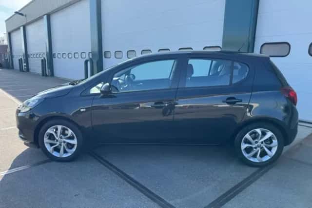 Opel Corsa (2015) thumbnail 3