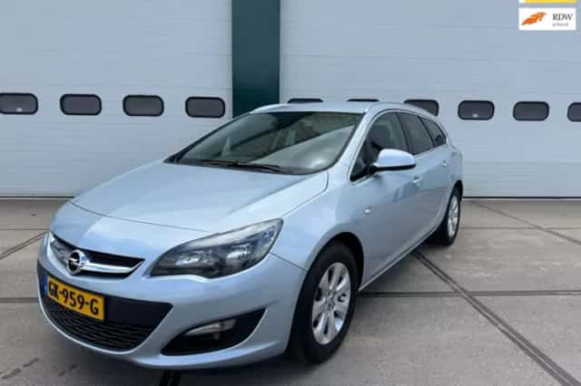 Opel Astra (2015) thumbnail 1