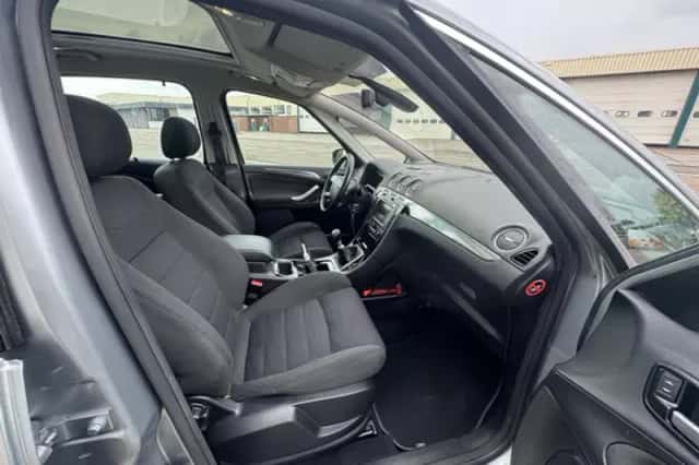Ford S-Max (2011) thumbnail 6