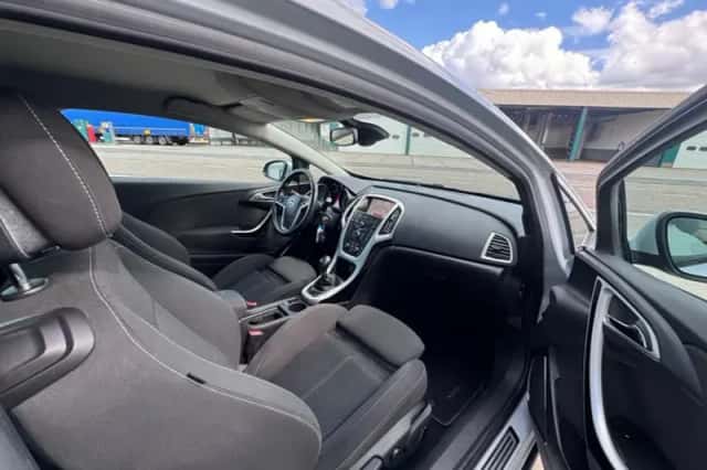 Opel Astra (2013) thumbnail 6