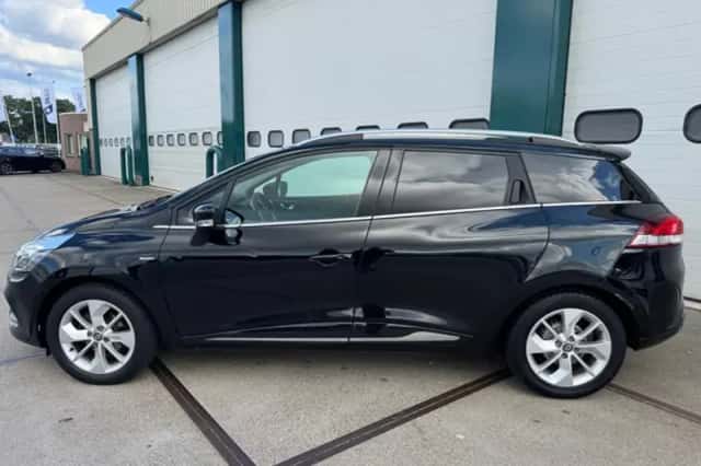 Renault Clio (2018) thumbnail 3