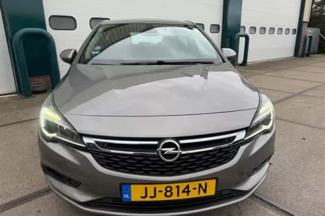 Opel Astra (2016) thumbnail 5