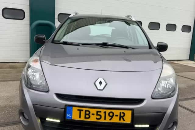 Renault Clio (2011) thumbnail 4