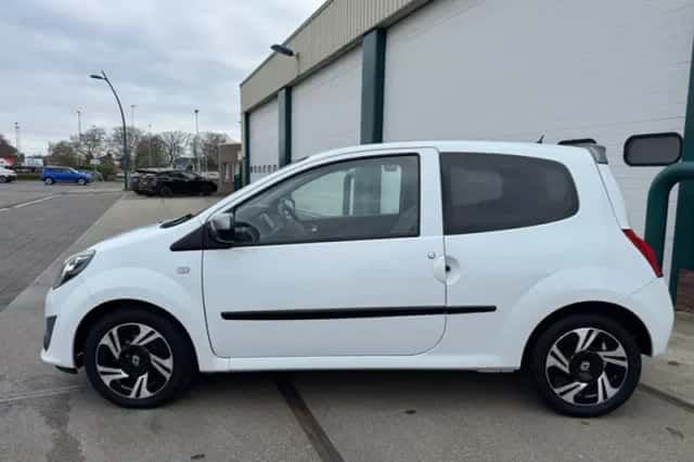 Renault Twingo (2011) thumbnail 3