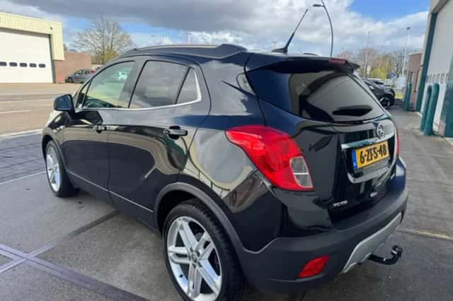 Opel Mokka (2015) thumbnail 2