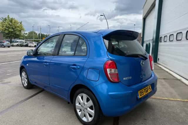 Nissan Micra (2012) thumbnail 2