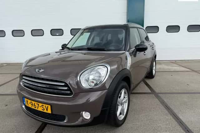 MINI Countryman (2013) thumbnail 1