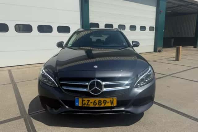 Mercedes-Benz C-Klasse (2015) thumbnail 5