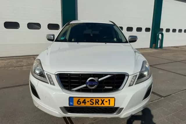 Volvo XC60 (2011) thumbnail 6