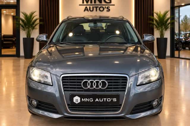 Audi A3 (2010) thumbnail 5