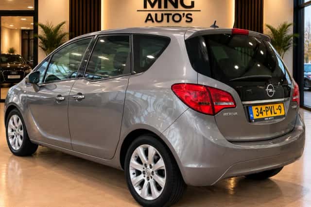 Opel Meriva (2011) thumbnail 3