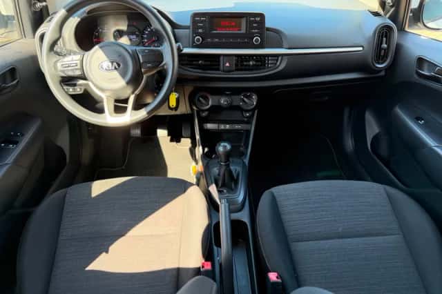 Kia Picanto (2018) thumbnail 3