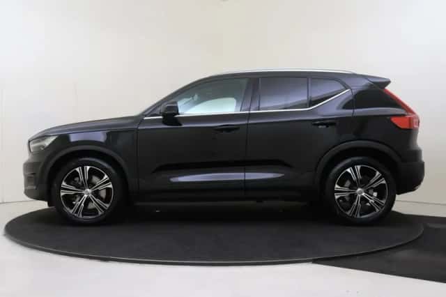 Volvo XC40 (2020) thumbnail 2