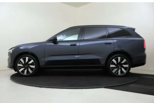 Volvo EX90 (2025) thumbnail 3