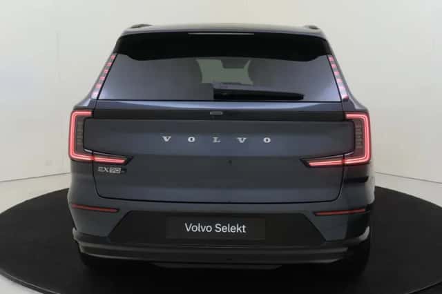 Volvo EX90 (2025) thumbnail 6