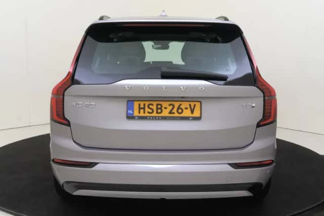 Volvo XC90 (2025) thumbnail 5