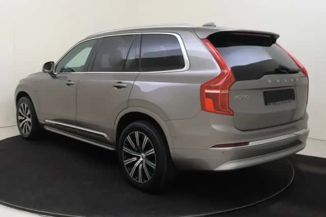 Volvo XC90 (2021) thumbnail 4