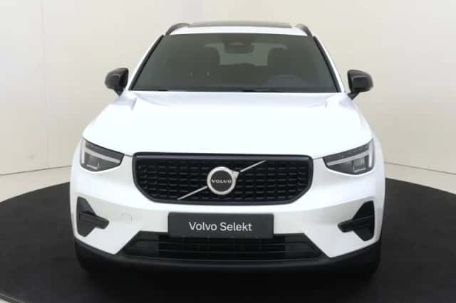 Volvo XC40 (2026) thumbnail 3