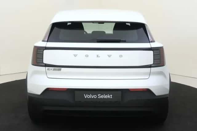 Volvo EX30 (2025) thumbnail 5