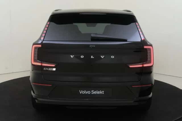 Volvo EX90 (2025) thumbnail 6
