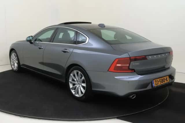 Volvo S90 (2019) thumbnail 4