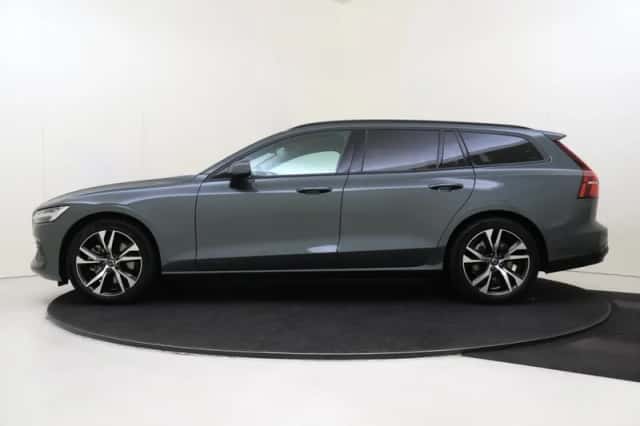 Volvo V60 (2025) thumbnail 2