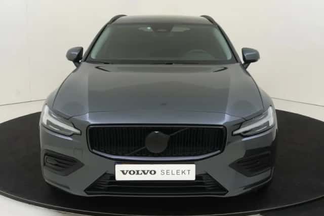 Volvo V60 (2025) thumbnail 3